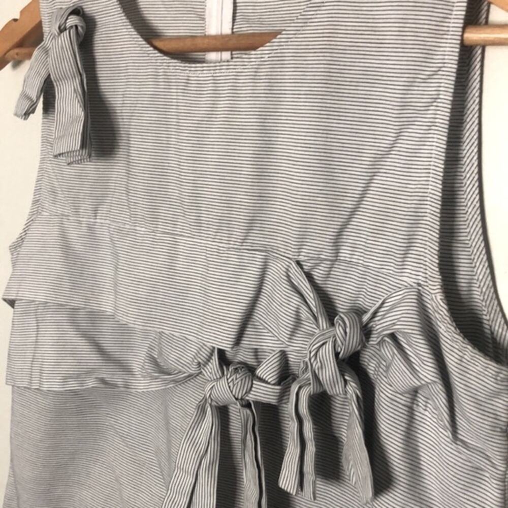 Banana Republic Striped Sleeveless Top size XS - Picture 3 of 8